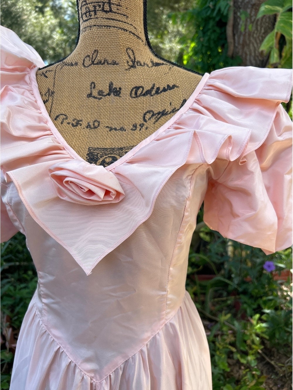 Read Vintage Light Pink Puff Sleeve Dress with Ruffled V-Neck and Rose Detail